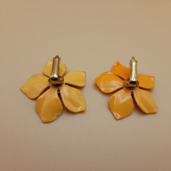 Vintage Clip On Earrings Orange Enamel Flower Brown Center - Picture 4 of 10